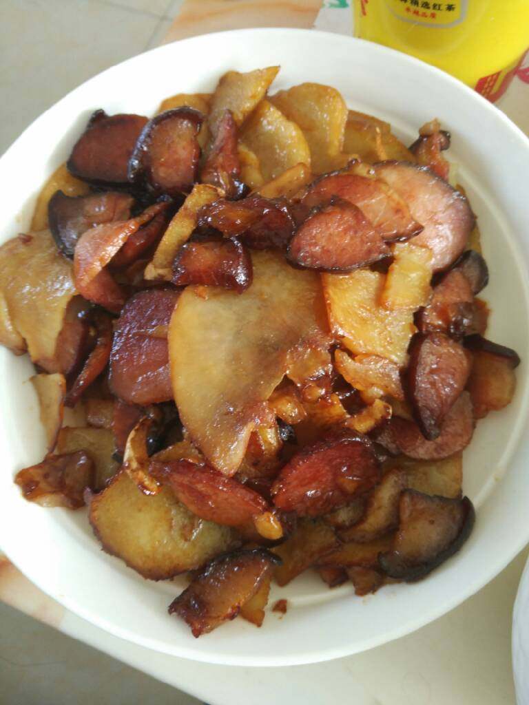腊肉土豆片
