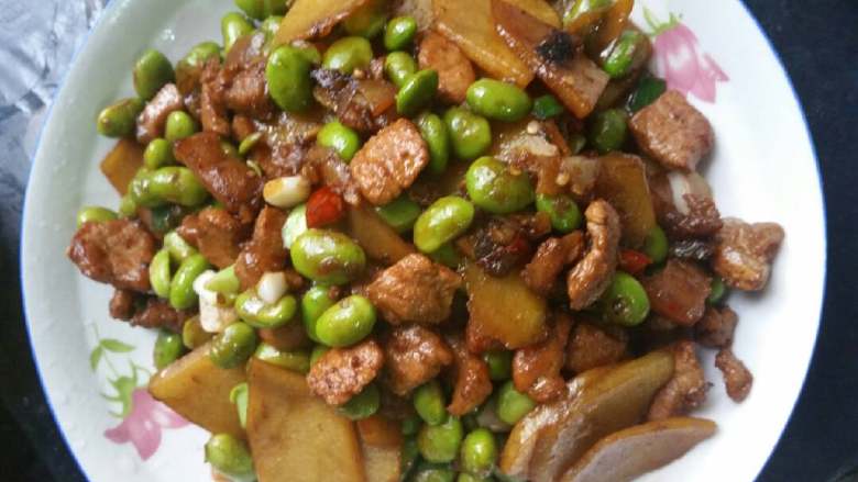 土豆毛豆肉,完成