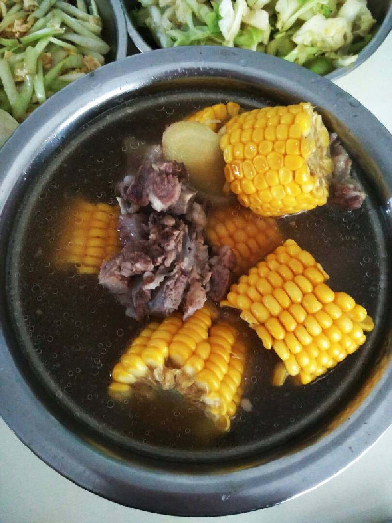 玉米排骨汤