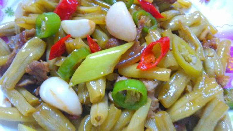 一个空瓶子做出来的美味#酸豆角#