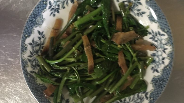 最好吃的芥蓝,这次做菜谱太突然,有些落下的下次补上😅😅😅希望各位不要介意😂😂😂