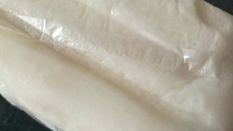 醪糟小汤圆,醪糟吃不完,分份冰箱冷冻。