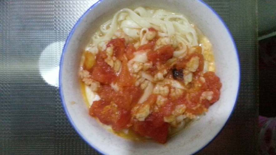 西红柿虾仁酱汁面