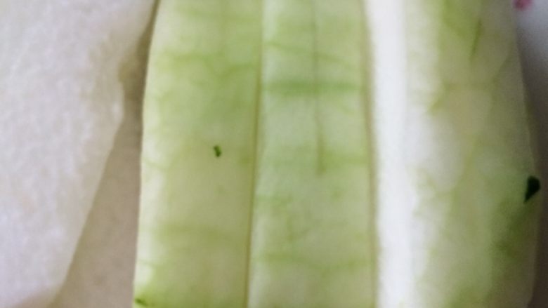 爱心虾冬瓜扣,大小要均匀,摆盘好看