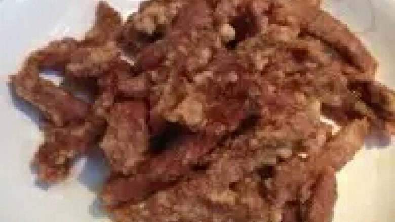 糖醋里脊,经过复炸的里脊肉,色泽上明显要漂亮很多。