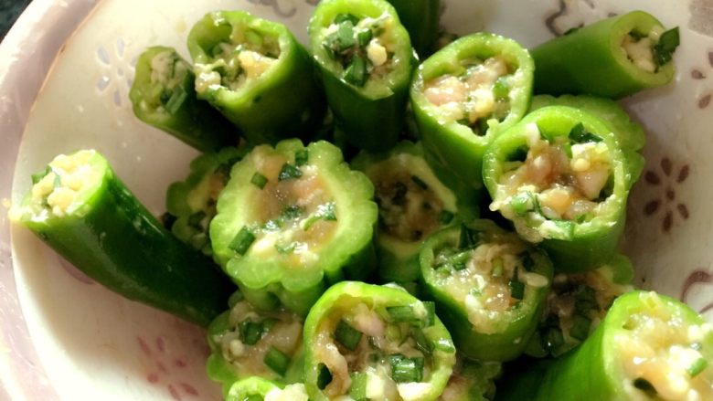 酿苦瓜➕酿辣椒,塞肉咯！