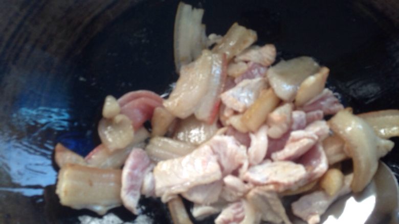 自制豆豉炒肉,混合瘦肉炒。