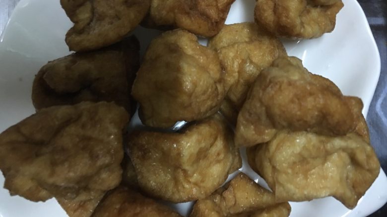 酸辣油炸豆腐,家乡<a style='color:red;display:inline-block;' href='/shicai/ 465'>豆腐</a>