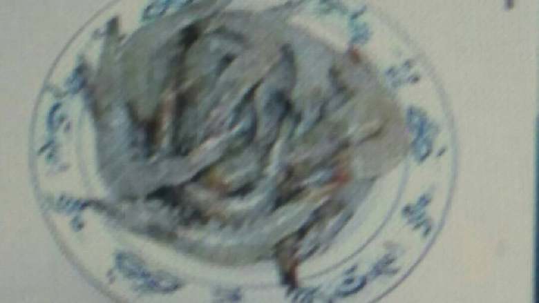 椒盐大虾,鲜<a style='color:red;display:inline-block;' href='/shicai/ 300'>虾</a>减去<a style='color:red;display:inline-block;' href='/shicai/ 300'>虾</a>须，<a style='color:red;display:inline-block;' href='/shicai/ 300'>虾</a>足，挑去泥肠，用水洗干净。