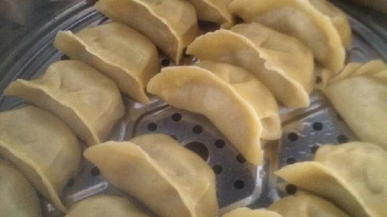 玉米三鲜馅蒸饺