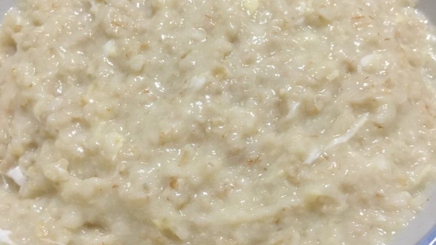 鸡蛋牛奶燕麦粥