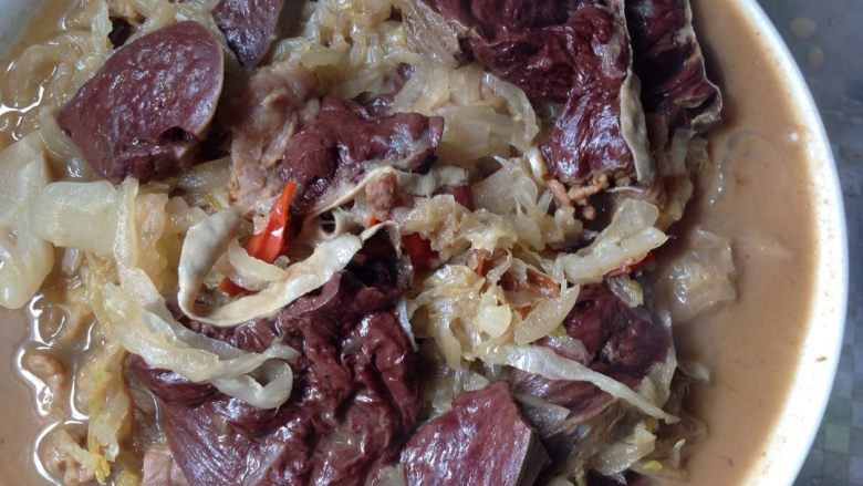 酸菜炖血肠,猪肉,OK,出锅