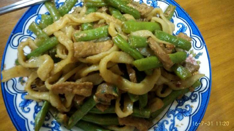 豆角焖面