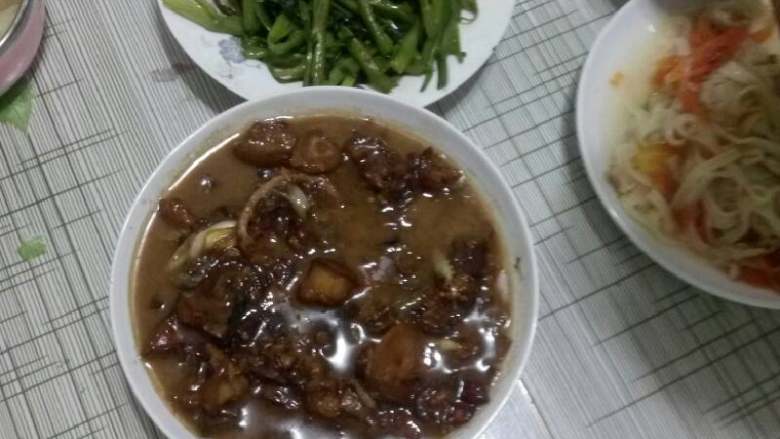 荤菜系，茄子烧肉片