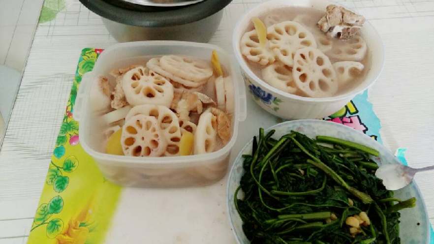 夏天，苦瓜，鱼，莲藕，排骨，山药之间的热恋