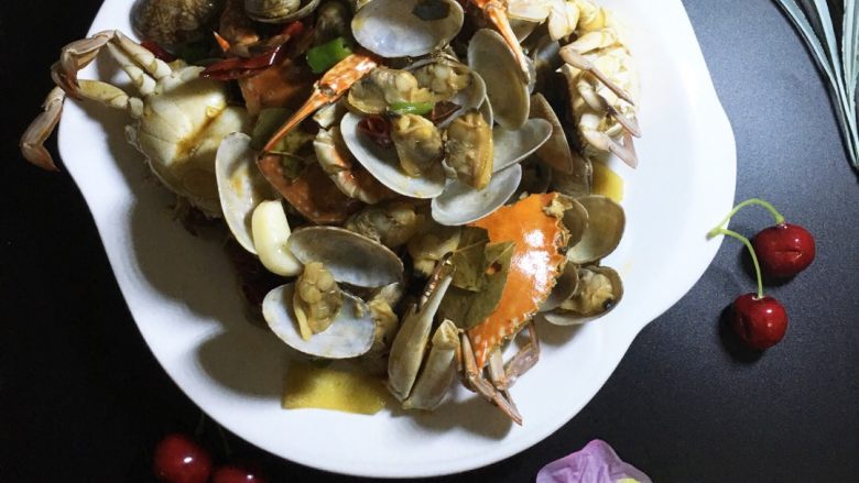 花甲螃蟹海鲜餐