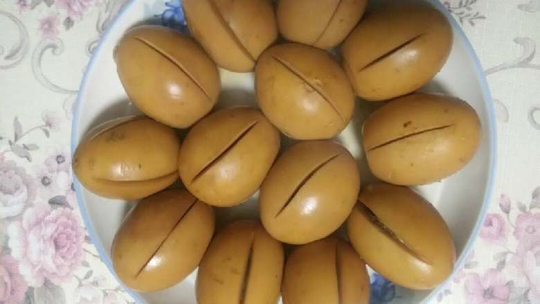 美味卤鸡蛋,最后收火，出锅。。