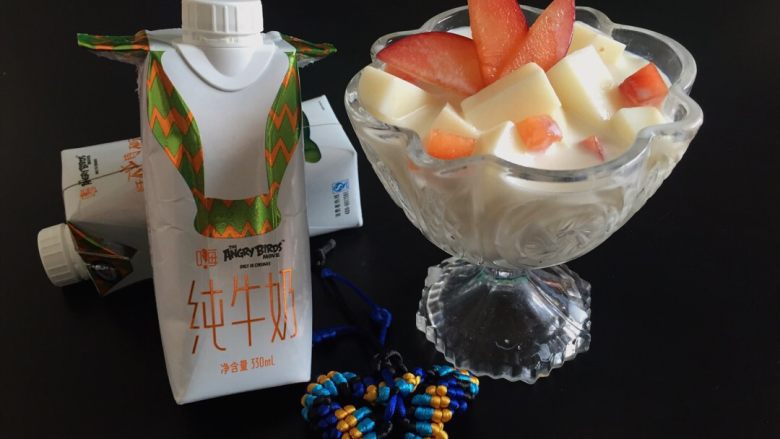 奶香白凉粉,也可以加入适量牛奶味道太美味了!