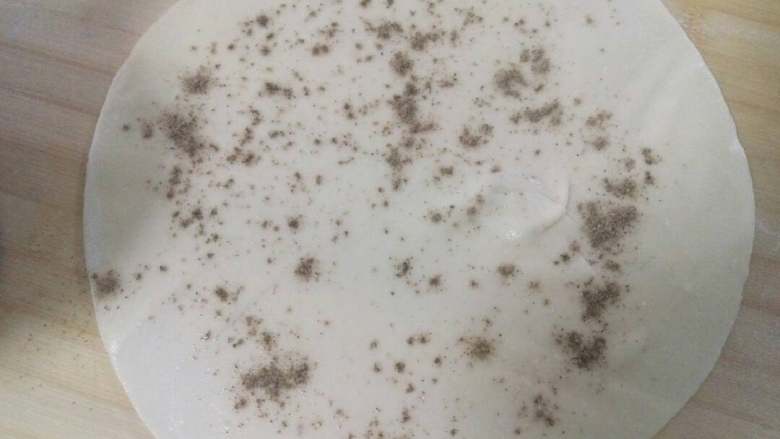 椒盐油饼（胡吃版）,撒上一层<a style='color:red;display:inline-block;' href='/shicai/ 704'>椒盐</a>