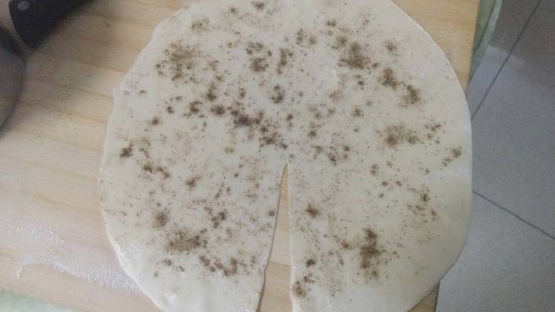 椒盐油饼（胡吃版）,用刀如图划一下