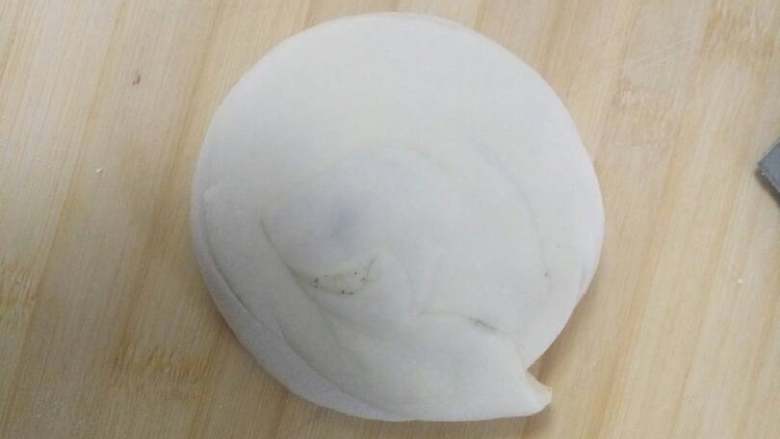 椒盐油饼（胡吃版）,直立压扁