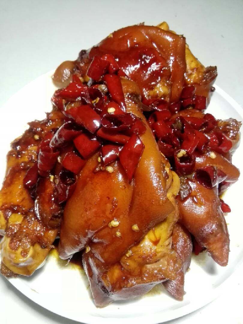 “麻辣猪蹄”绅士私房菜