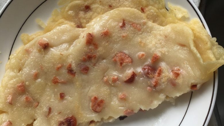 香肠面饼,入盘食用