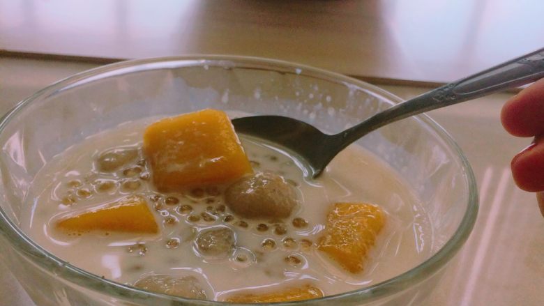 牛奶芋圆西米露