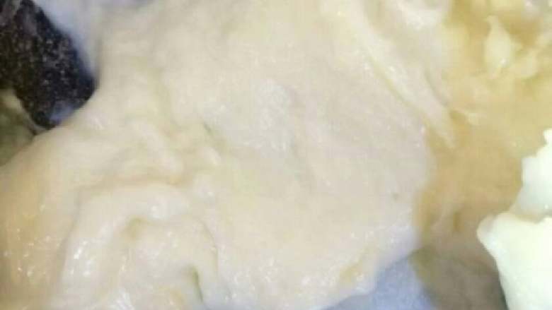 牛奶小方 ,一直熬到粘稠 