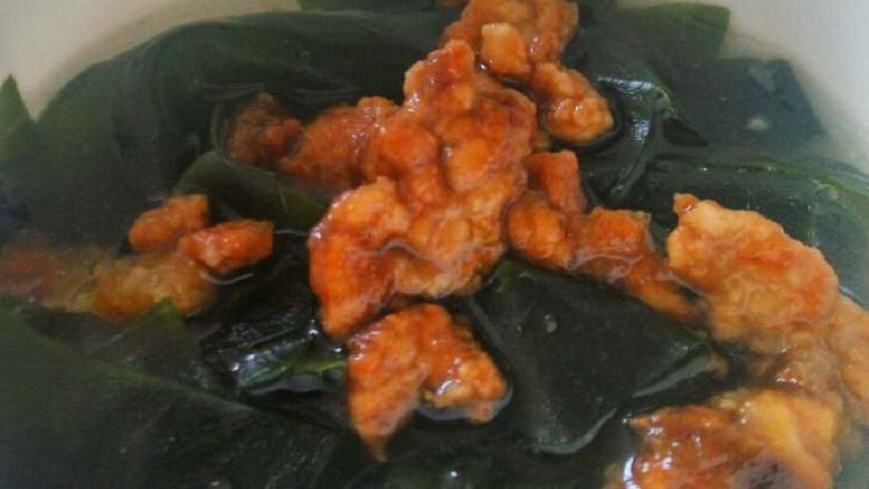 汆（cuān）肉海带汤
