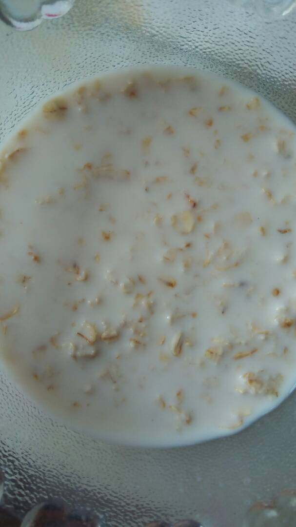 牛奶燕麦粥