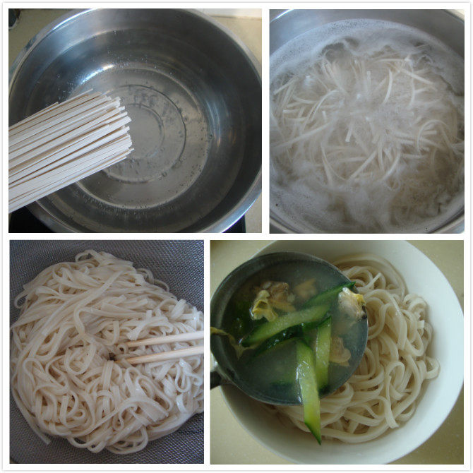 大连特色:蚬子面 ,煮开去沫,放入蛤蜊肉,淋入蛋液关火