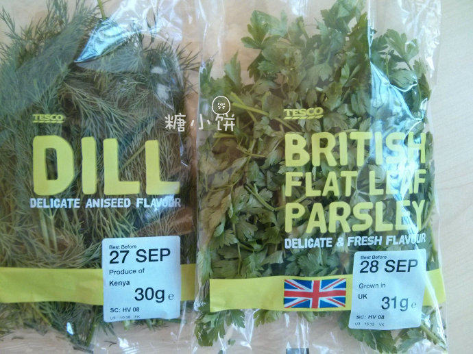 德式热土豆沙拉,莳萝、扁叶欧芹洗净，切碎备用