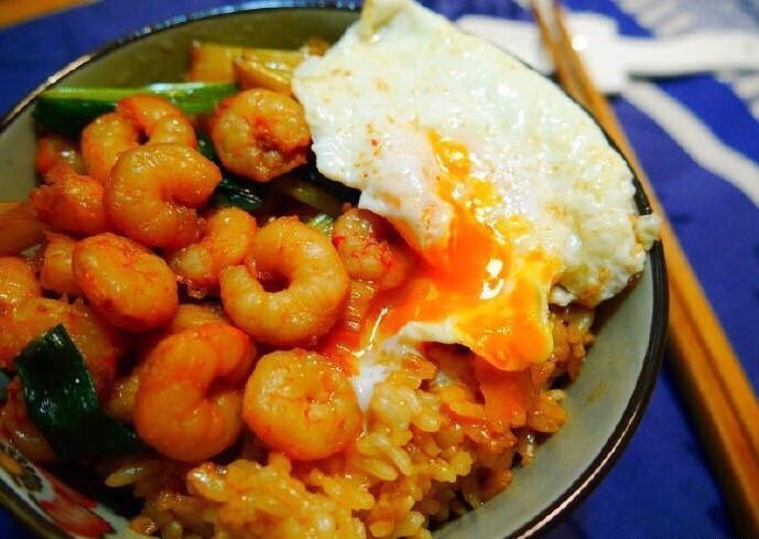 虾仁流黄蛋炒饭