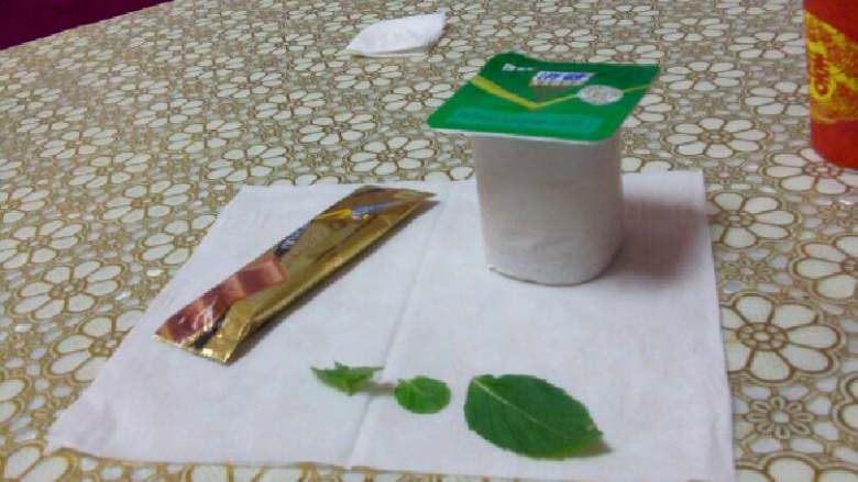 牛奶冰激凌,把材料准备好。