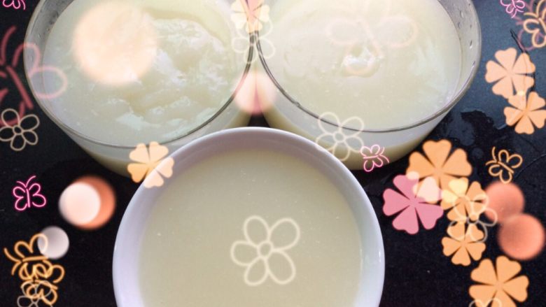 精美米面凉糕“夏天的味道”,煮好后分别倒入碗中放凉,