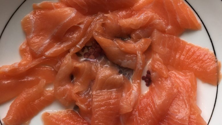 玉米🌽三文鱼牛奶浓汤🍲！,三文鱼10多片！