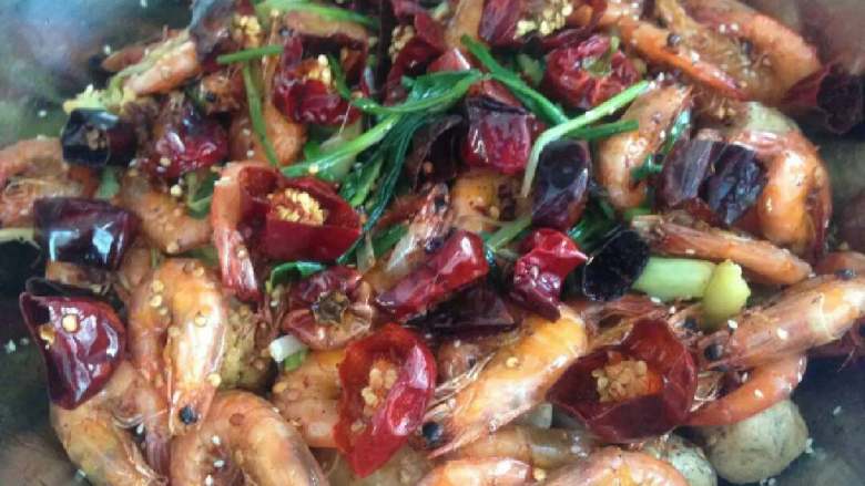 干锅虾，家常菜。