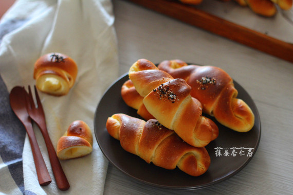 黄油盐面包~~~时下大热的咸香面包 