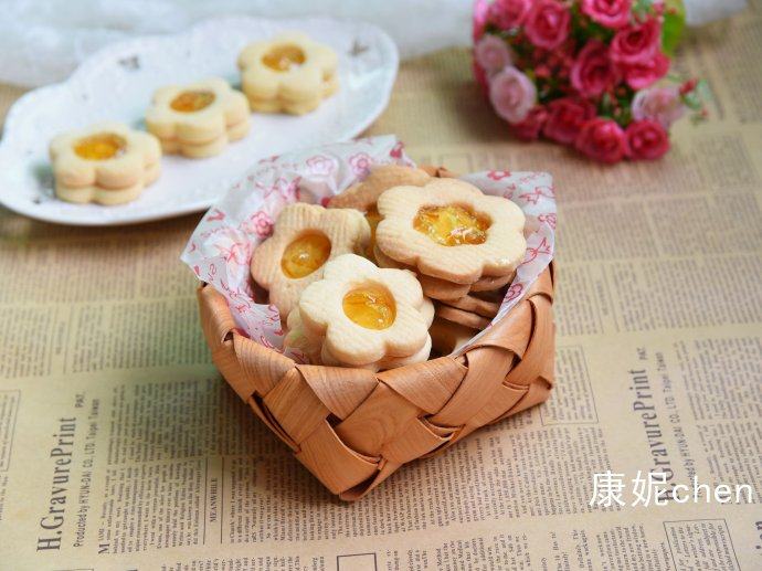 【果酱夹心饼干】