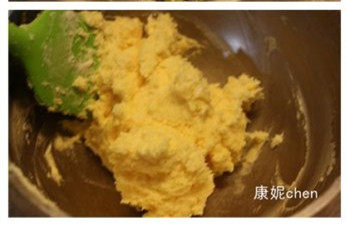 【果酱夹心饼干】,每次加入蛋液前都要和黄油拌匀,防止油水分离。