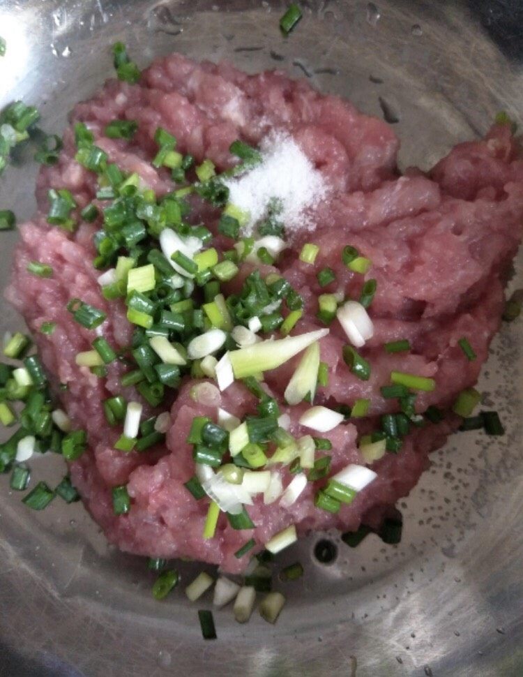 鸡蛋酿肉,葱