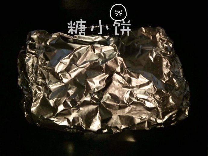 香酥烤羊排,取出,打开锡纸包