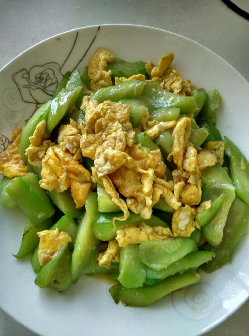 丝瓜炒鸡蛋