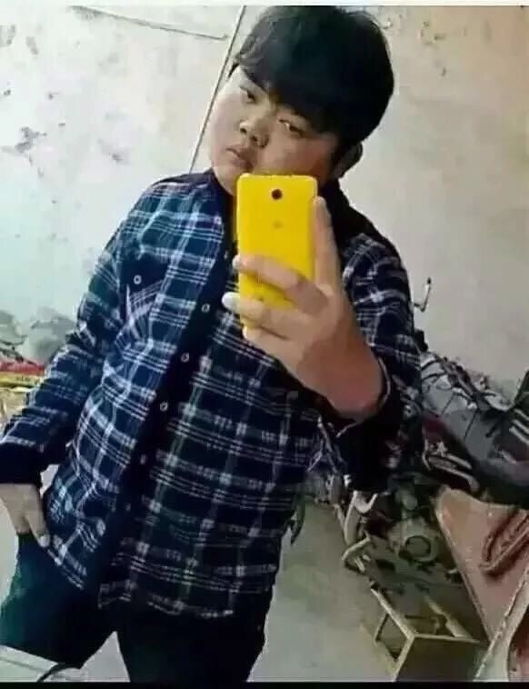 大便炖牛奶,搅拌好沉定5分钟