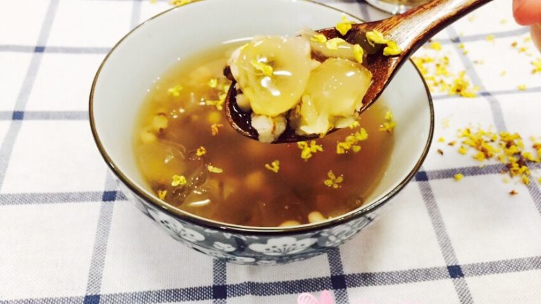 皂米绿豆薏米粥