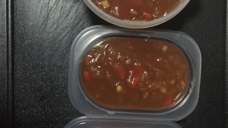 防癌美食∽自制苹果酱,放在锅中冷切后,装盒
