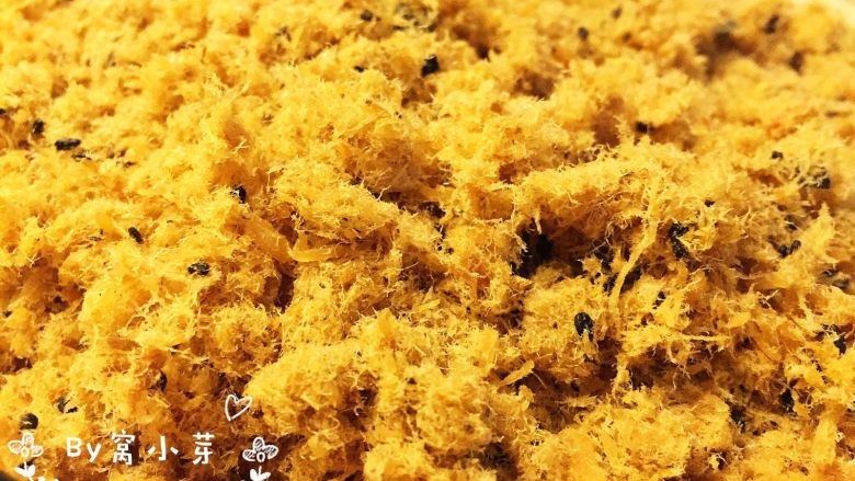 自制肉松—百搭肉松，好吃但要控制哦！8M,金黄色，很诱人
