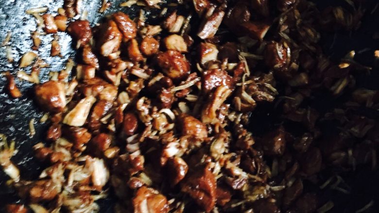 手工肉松(无面包机版),拣去所有料小火慢慢炒干