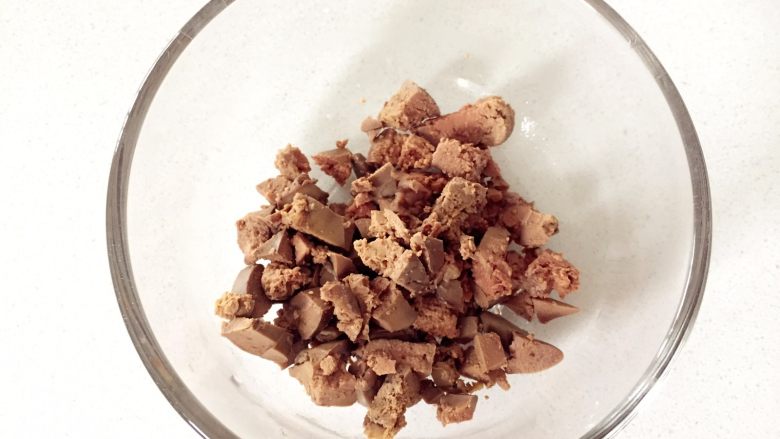 鸡肝芝麻小饼—换种口味,12M ,将鸡肝切细丁